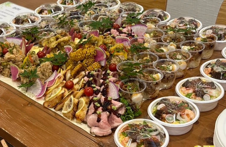 新宿で未経験から飲食業界にチャレンジ！福利厚生充実の環境で活躍のチャンス！